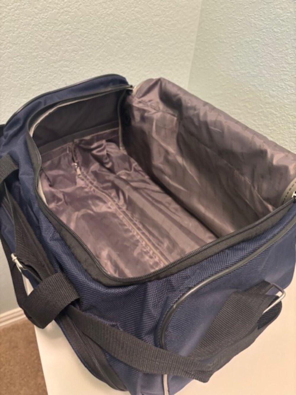 Oleg Cassini Navy Blue Travel Weekend Luggage Duffle Bag Rolling Wheels - SALE!